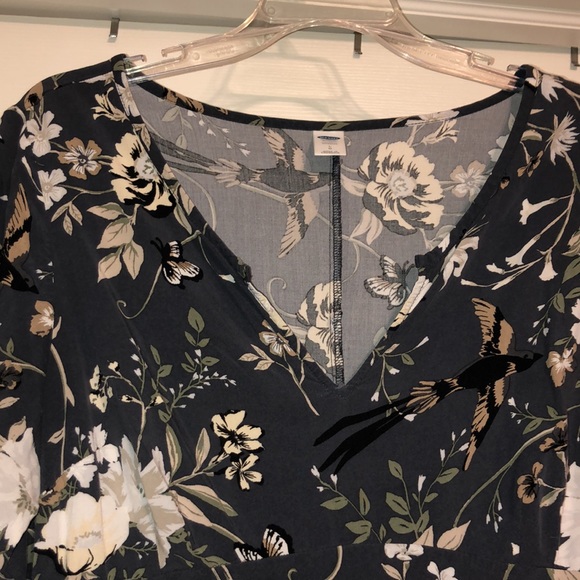 Old Navy Floral Maternity Dress - Picture 2 of 6